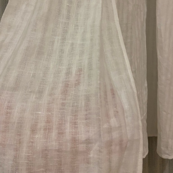 OhSevenDays Dani Skirt - White (Small) - Picture 3 of 4